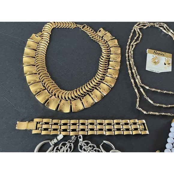 Vintage To New Napier Mixed Jewelry Lot - Picture 4 of 16